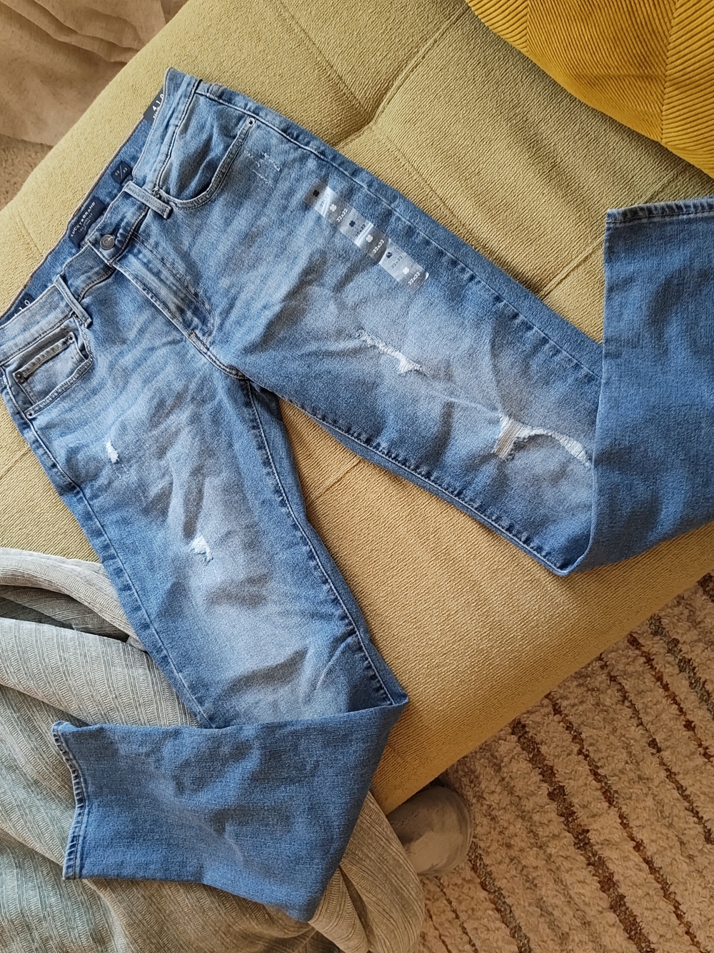 NWT Lucky Brand Men's Light-Blue Distressed Slim Jeans Size 32/32